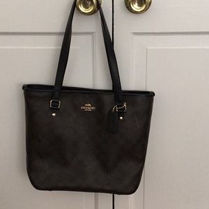 Coach zip top tote authentic